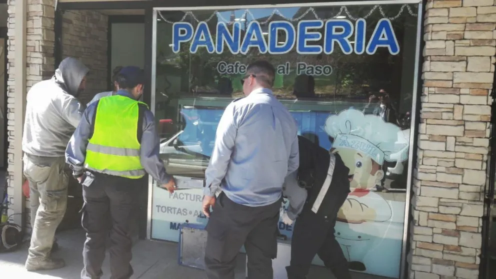 Violentaron caja registradora de una panadería