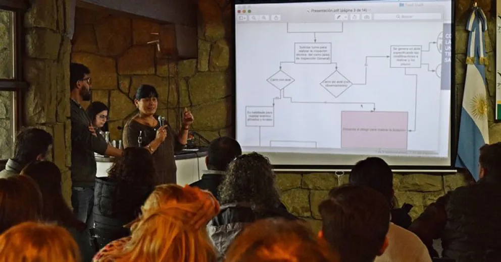 Este viernes, charla informativa sobre licitaciones para foodtrucks