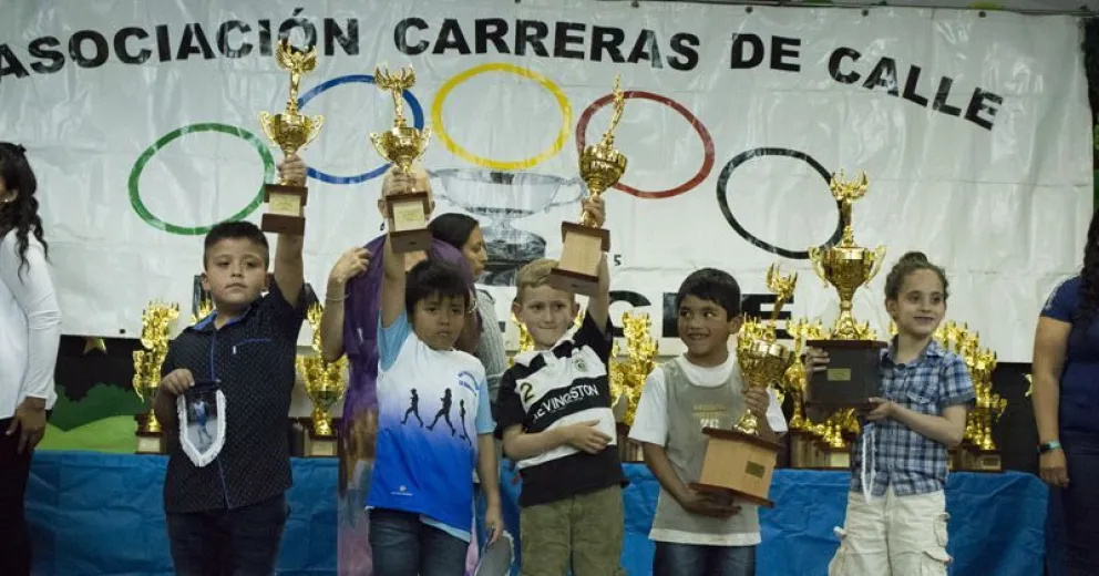 Cierre a pura fiesta para las Carreras de Calle