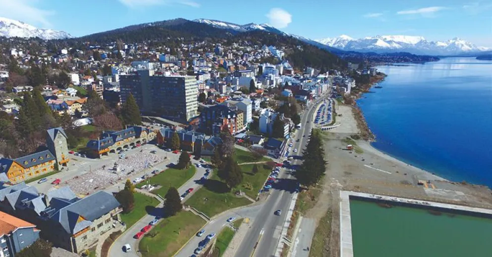 Bariloche retoma la conexión aérea con Tucumán durante el verano
