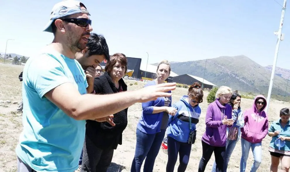 Vecinas y vecinos de barrios aledaños al Vertedero reclaman una solución