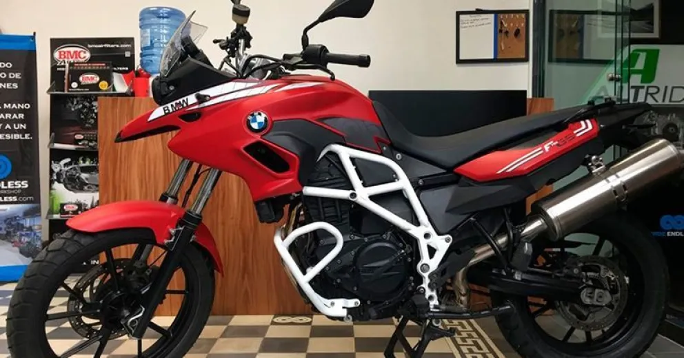 Vendió una costosa motocicleta por internet pero nunca la entregó