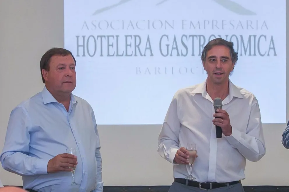 La AEHGB celebró la llegada del 2019 con los máximos referentes del sector turístico provincial   