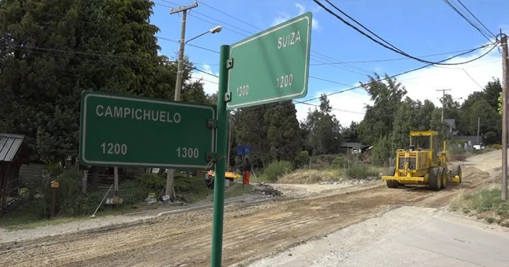 Avanza la pavimentación con  hormigón en Campichuelo y Suiza
