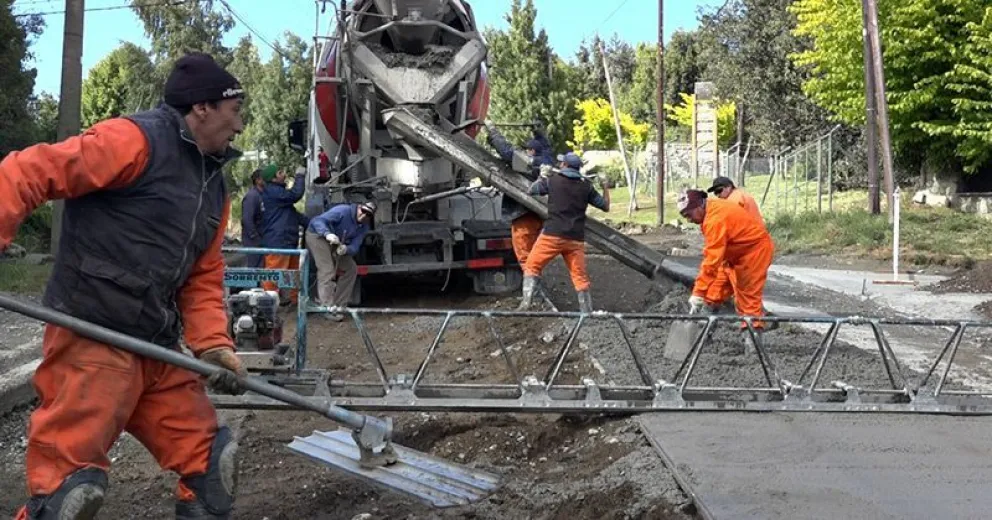 Comenzó el proceso de hormigonado en calle Campichuelo