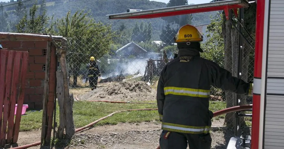 Incendio de pastizales puso en alerta a vecinos