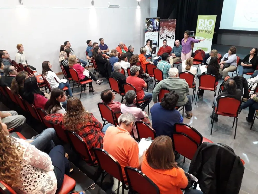 El Gobierno provincial fortalece acciones de promoción de El Bolsón   