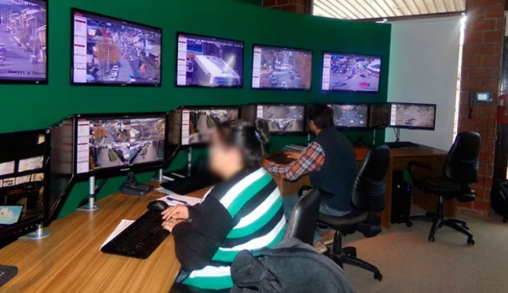 Las Victorias: las cámaras de seguridad detectaron el auto denunciado