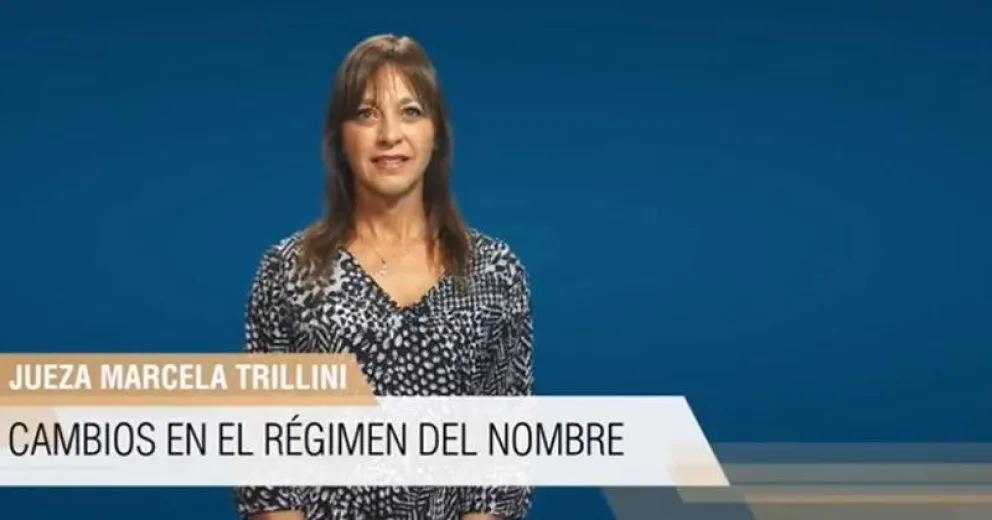 Se acepta el uso de nombres extranjeros y primero el apellido de la madre si así lo quieren