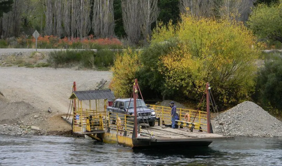 Solicitan respetar los horarios de la Balsa de Villa Llanquín