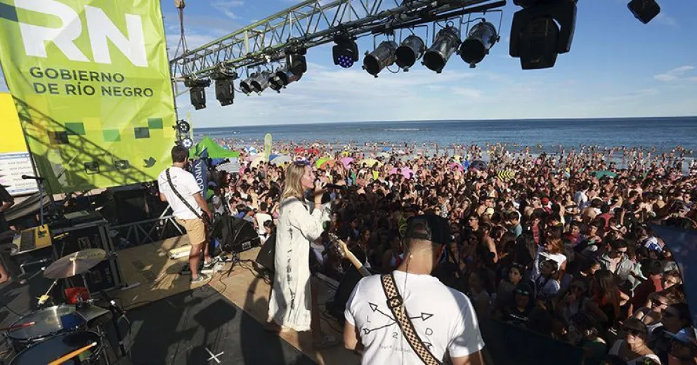 Enero a pleno: 350.000 turistas disfrutaron de la agenda recreativa en los destinos rionegrinos