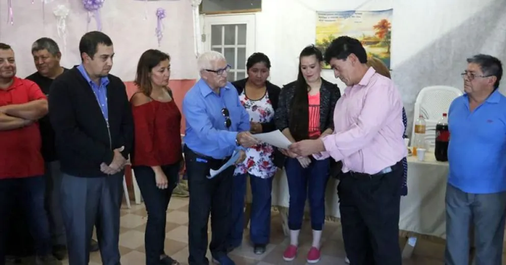 Por dos años más la junta vecinal del Arrayanes continuará con los mismos representantes