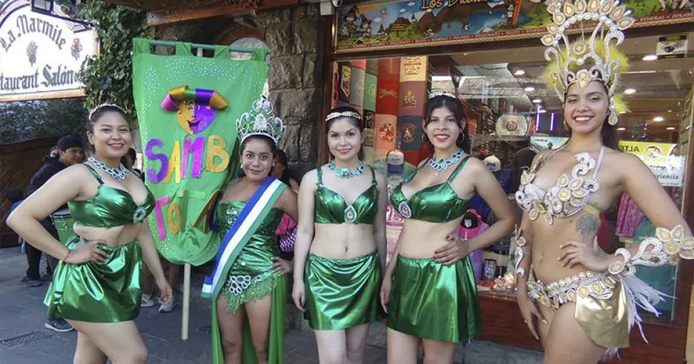 El Desfile de Comparsas por Mitre deleitó a cientos de personas
