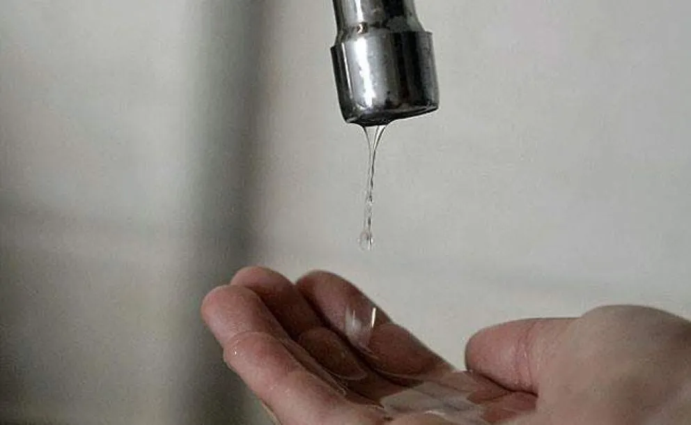 Numerosos barrios estuvieron sin agua durante todo el domingo