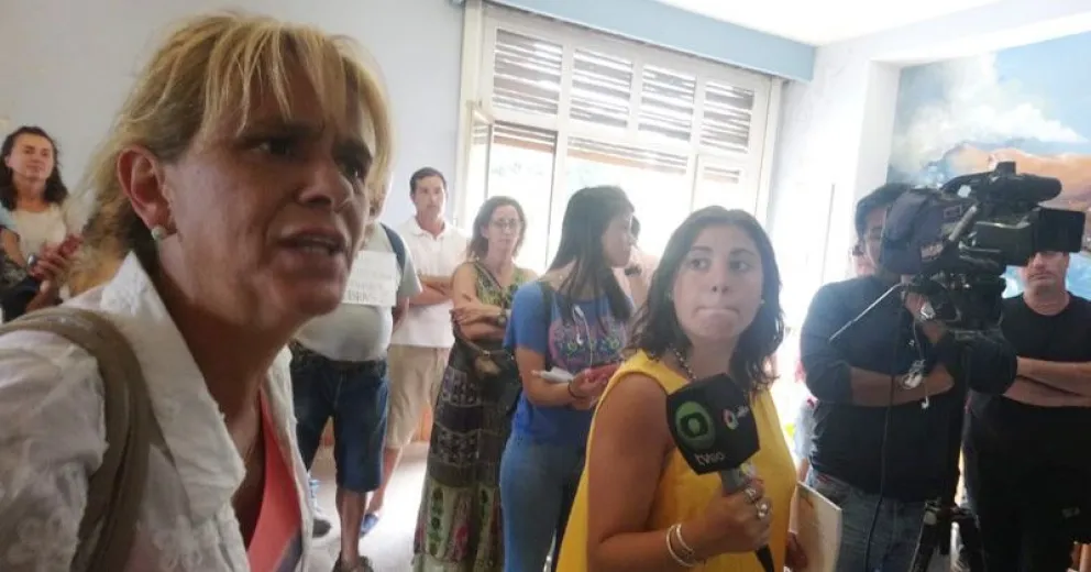 Vecinos de Las Victorias se manifestaron en el DPA pero se retiraron sin respuestas inmediatas