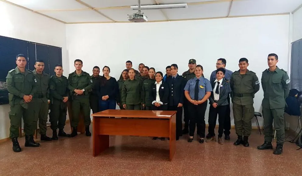 La Comisaría de la Familia inauguró el ciclo de charlas sobre violencia intrafamiliar