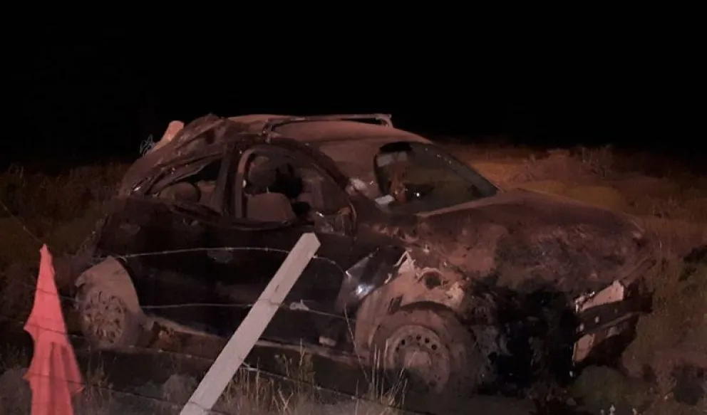 En estado de ebriedad perdió el control del auto y volcó en Circunvalación