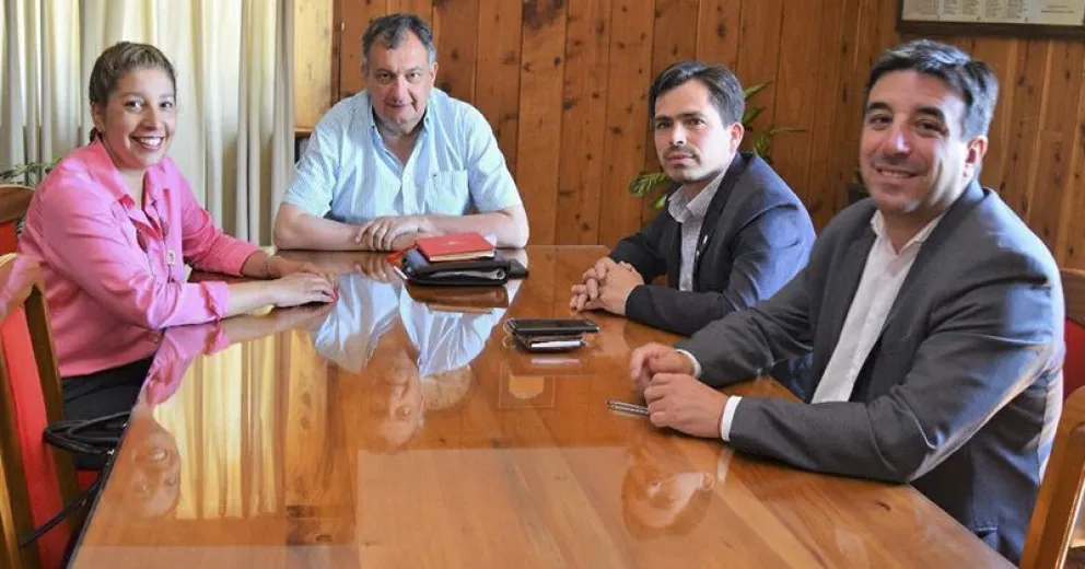 Gennuso conforme con la lista de Juntos, resaltó la candidatura de Carreras
