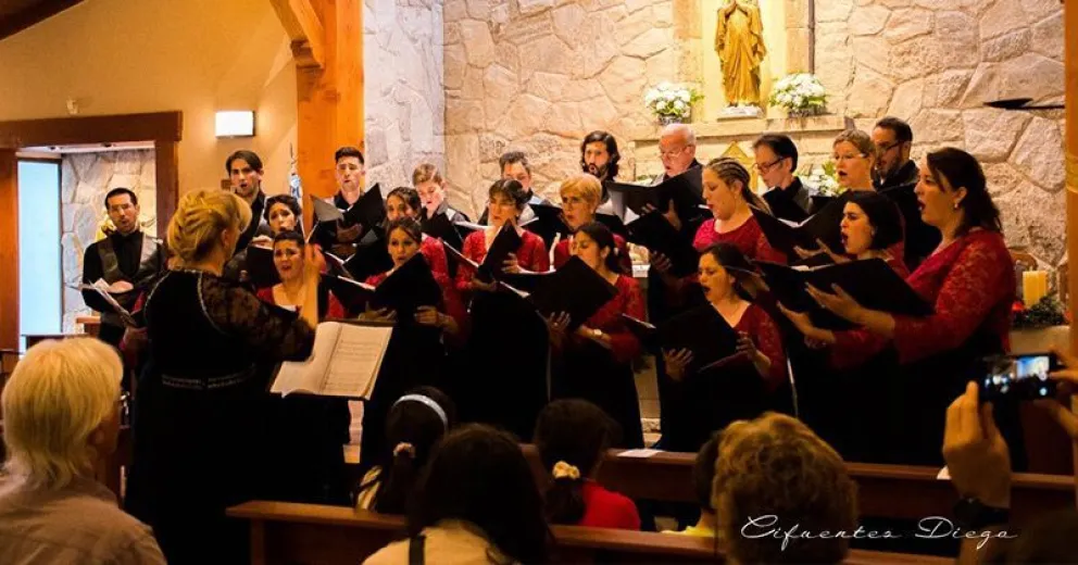 Domingo con el Coro Likui