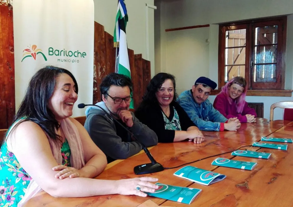 La ciudad se llena de humor de la mano de “Jolgorio Bariloche”