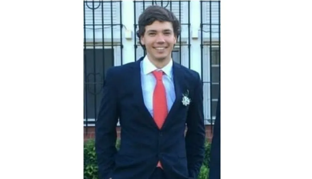 Buscan a un joven de 21 años