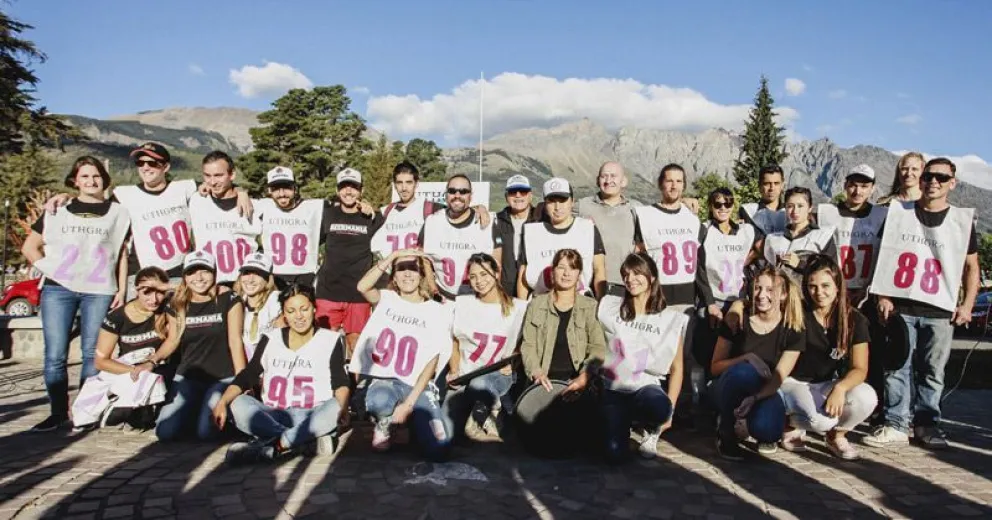 Mozos y Camareras tuvieron su carrera en El Bolsón