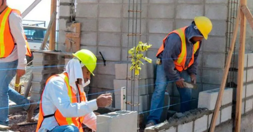 Auguran caídas en el rubro de la industria y la construcción
