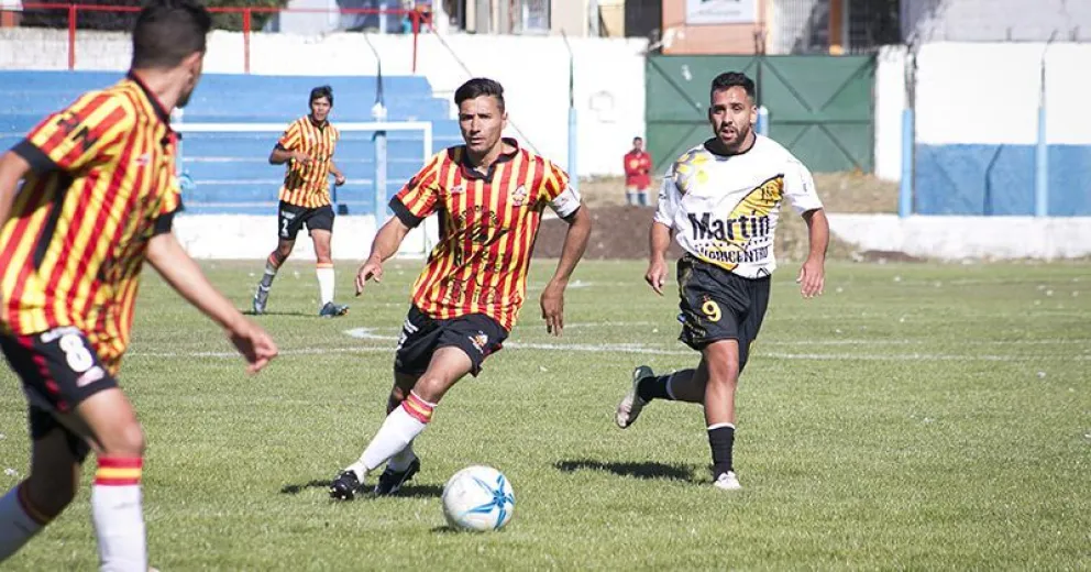 Cruz del Sur enfrenta el sábado a Deportivo Rincón