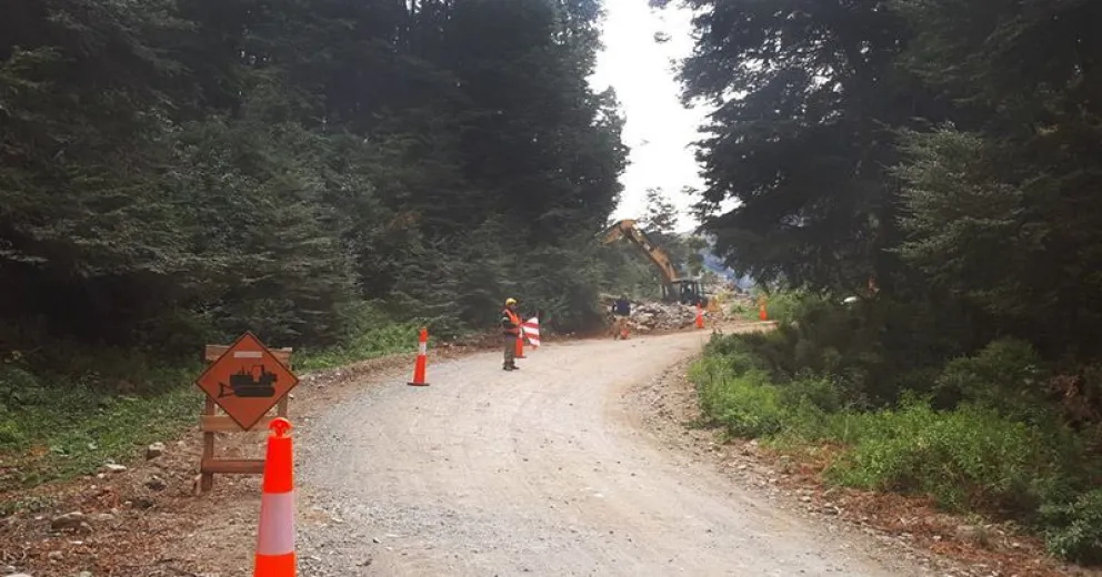 Inician obras en el camino a cerro Tronador