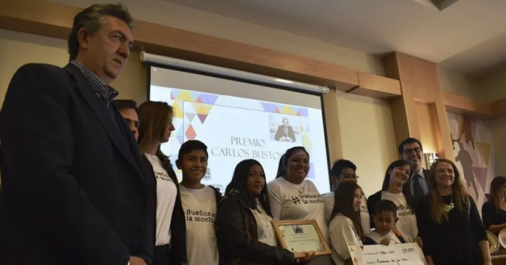 Convocan a la edición 2019 del Premio Carlos Bustos
