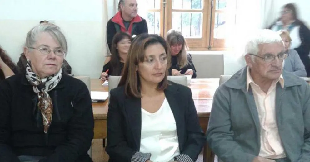 Pretenden designar los miembros de la Junta Electoral después de las elecciones