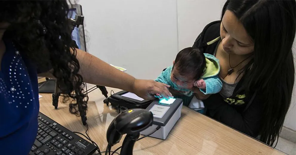 Por primera vez en Río Negro un recién nacido cuenta con su acta de nacimiento digital   