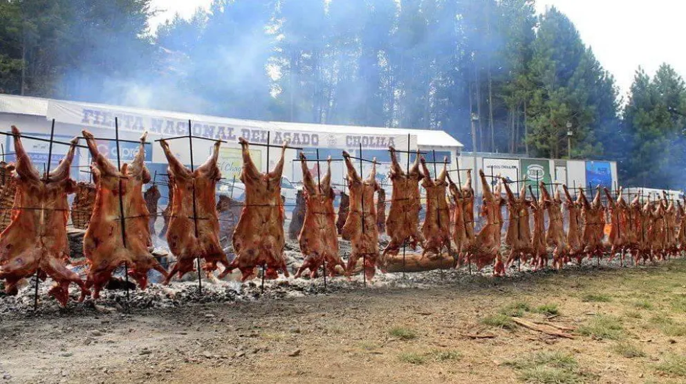 Culmina hoy la Fiesta  del Asado en Cholila