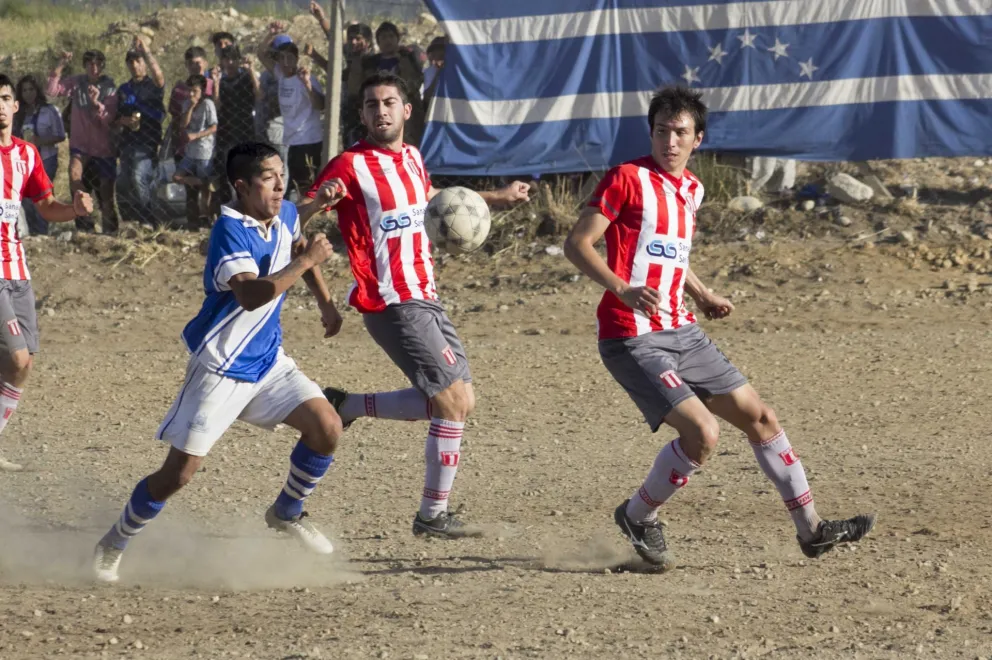 Estudiantes igualó ante Güemes y no pudo subirse a la cima del torneo
