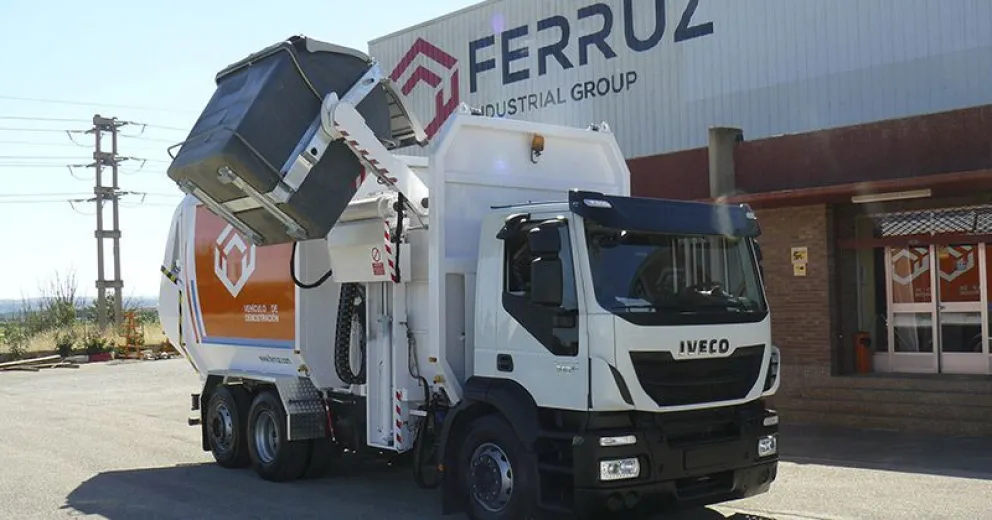 El municipio compró el primer camión recolector de carga lateral