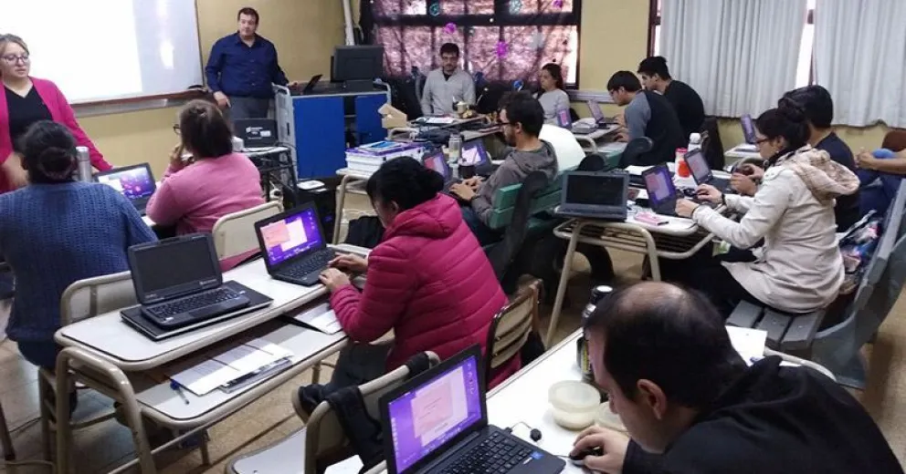 Alfabetización digital, programación y robótica para docentes