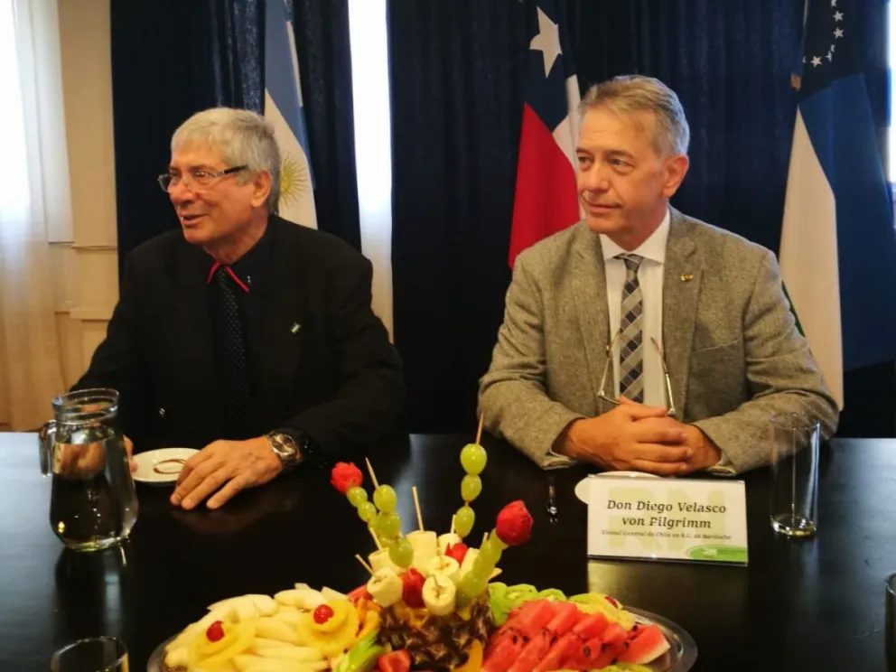 Río Negro trabaja con Chile para ampliar el intercambio de productos