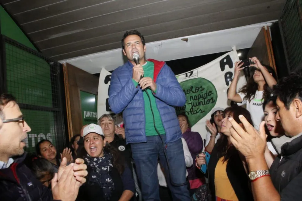 Militantes se concentraron en el local de JSR de Moreno y Elordi
