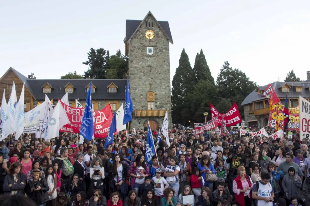 Multitudinaria marcha en el Día de la Memoria por la Verdad y la Justicia