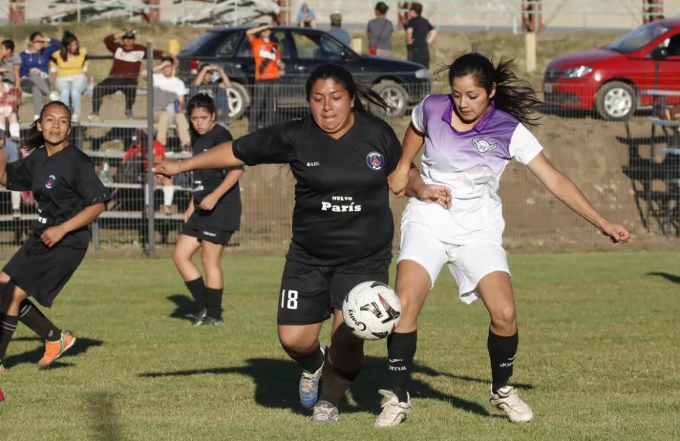 Luna Park mantuvo la diferencia en la fecha del fútbol femenino