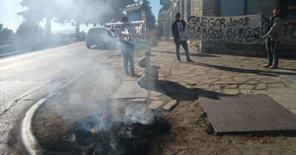 Familiares de Llancanao se manifestaron tras la absolución de Millalonco