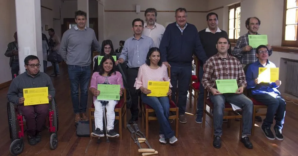 Egresados del Programa Promover recibieron sus certificados