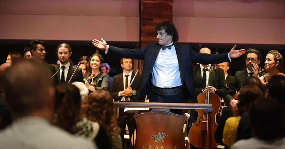 Filarmónica de Río Negro se presenta  bajo la dirección de Ángel Mahler