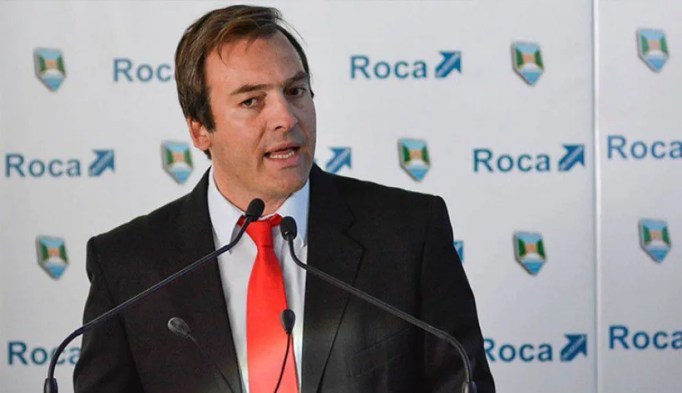 Acusan a Martín Soria de cobrar 450.000 dólares en sobresueldos