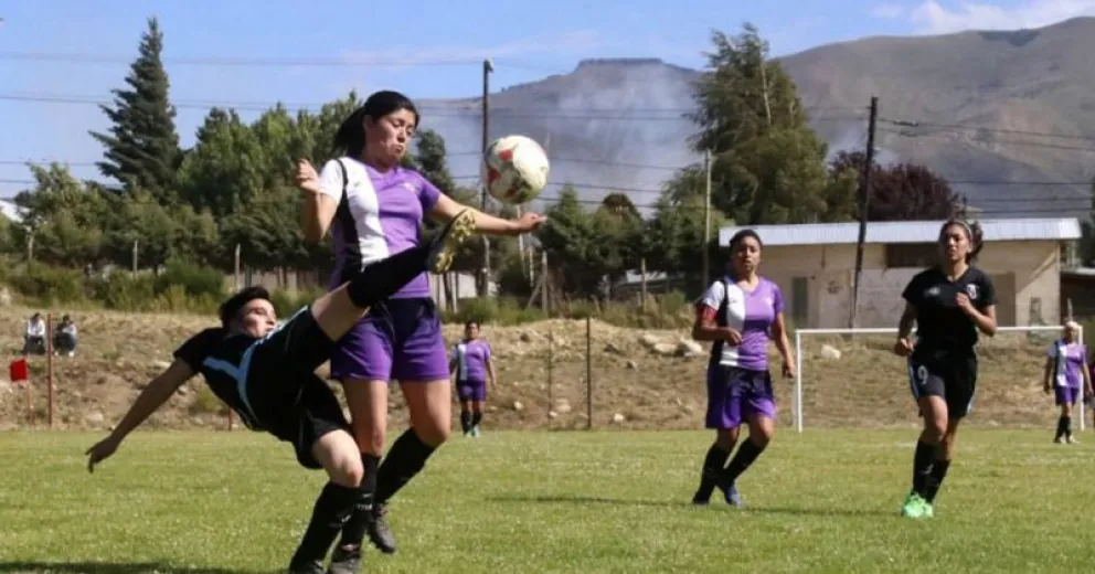 El Team y Pinocho, en un apasionante choque de escoltas