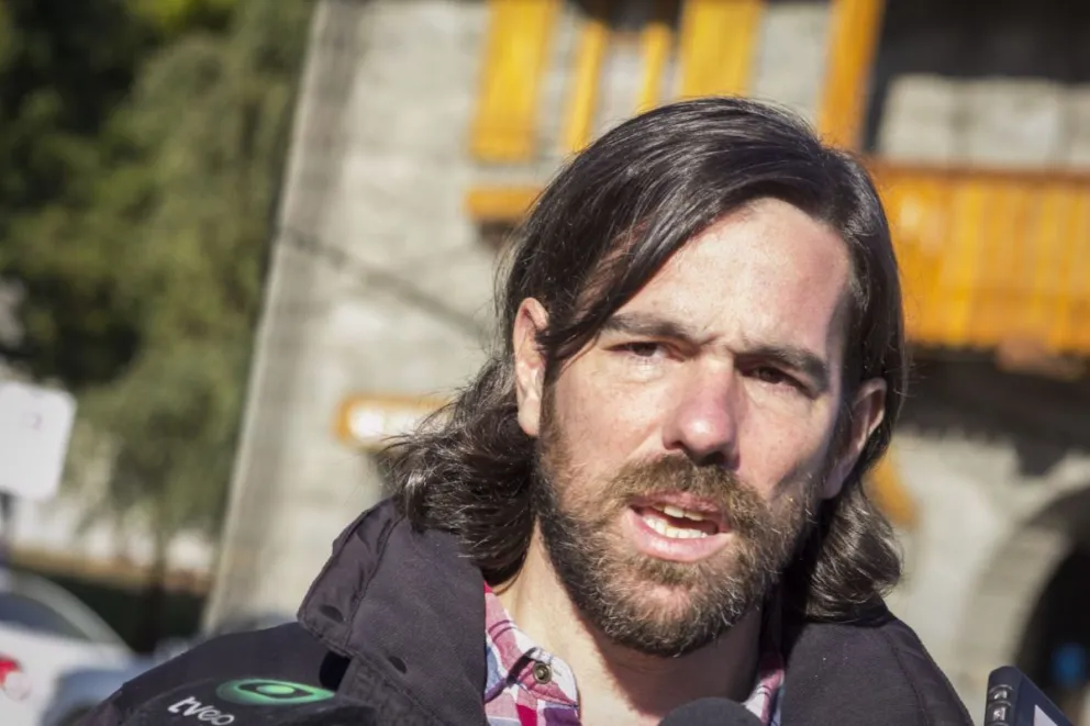 Del Caño pasó por Bariloche para acompañar la campaña del Frente de Izquierda   