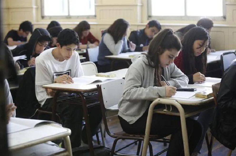 En Nivel Medio, el abandono escolar se redujo en un 75%