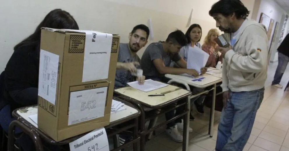 En Río Negro, más de medio millón de personas eligen gobernador, vice y legisladores