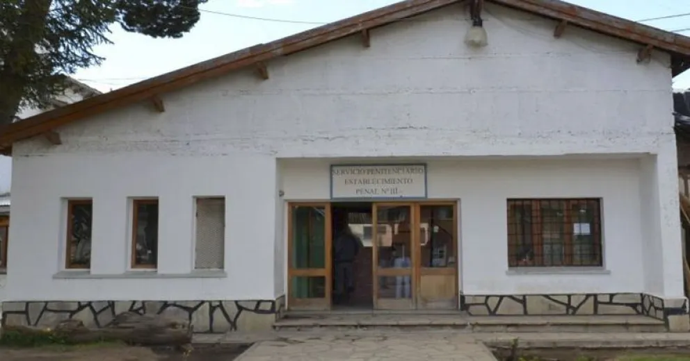 Tres años y medio de prisión por llevarle marihuana en un pan a un interno del Penal