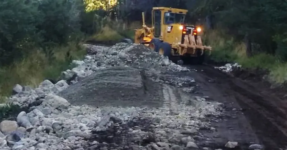 Delegación Lago Moreno soluciona histórica demanda por antiguo camino al Llao Llao
